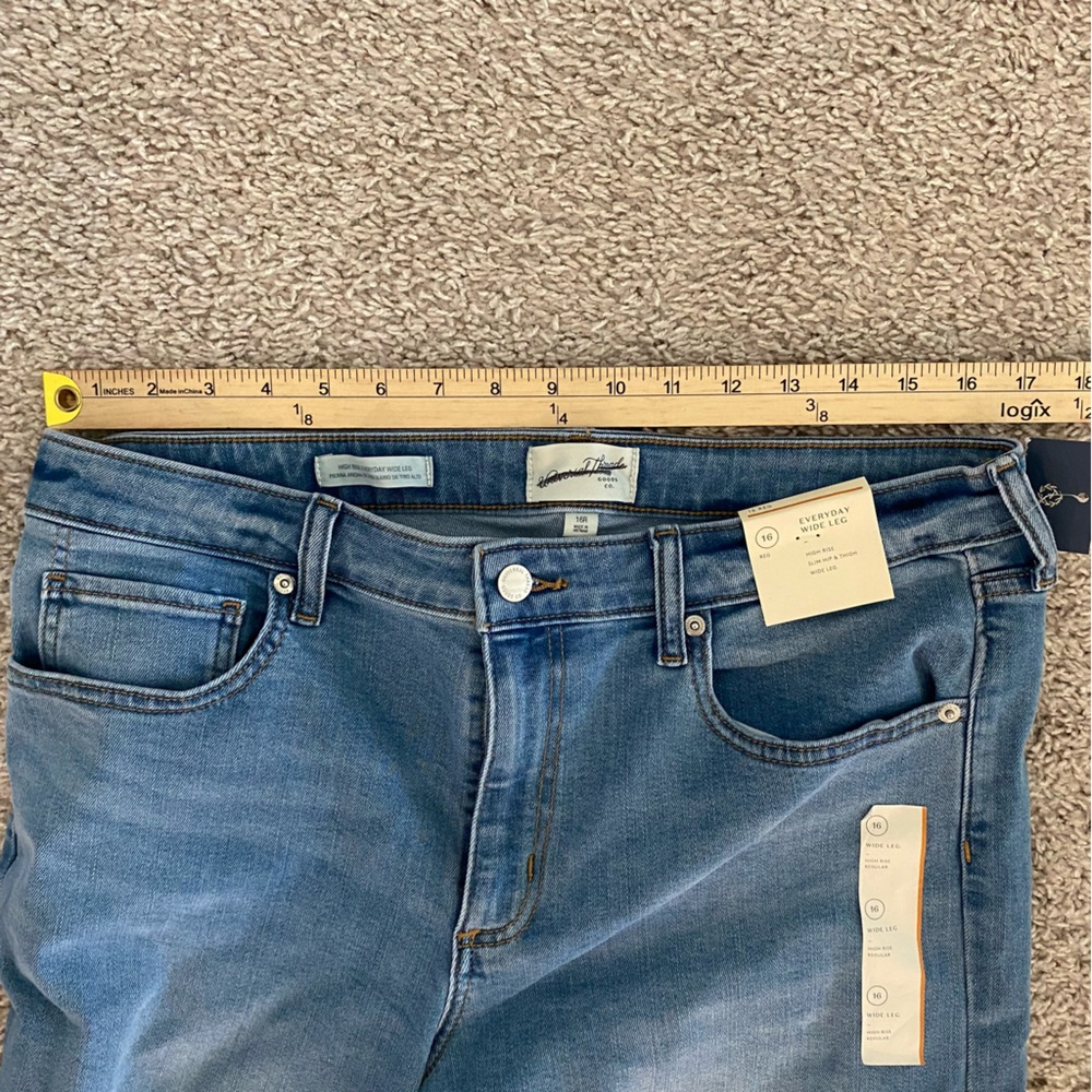 Universal Thread 16R Wide Leg High Rise Stretch Jeans, Light Wash - Picture 5 of 9